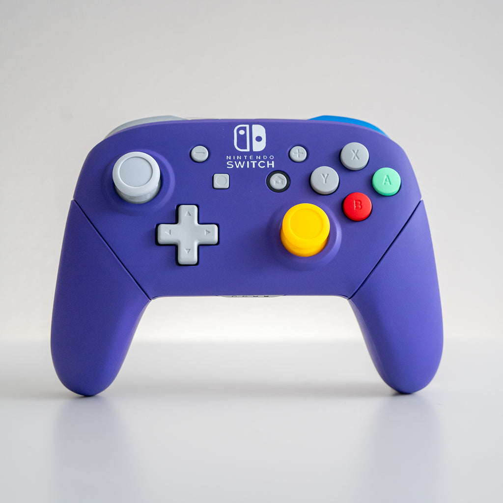 GameCube looking Pro-Controller for the Nintendo Switch