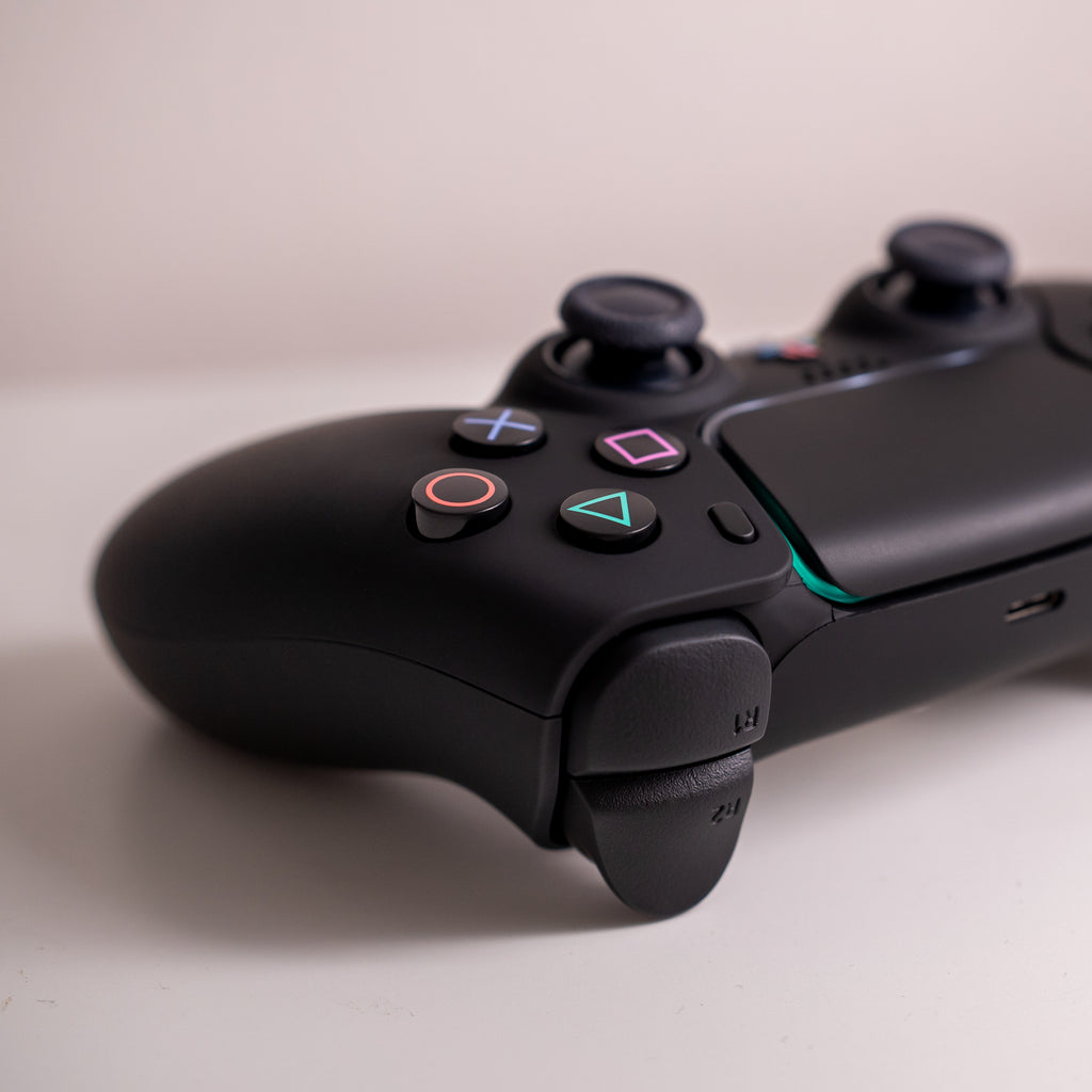 Control Retro Ps5 PS5 DualSense Retro Black Controller — Old-School Action Buttons ...