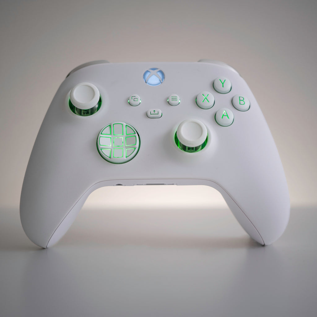 Benutzerdefinierter Xbox Controller LED Mod Weiß mit weißen Tasten mit Hintergrundbeleuchtung für Xbox Series X/S/One & PC