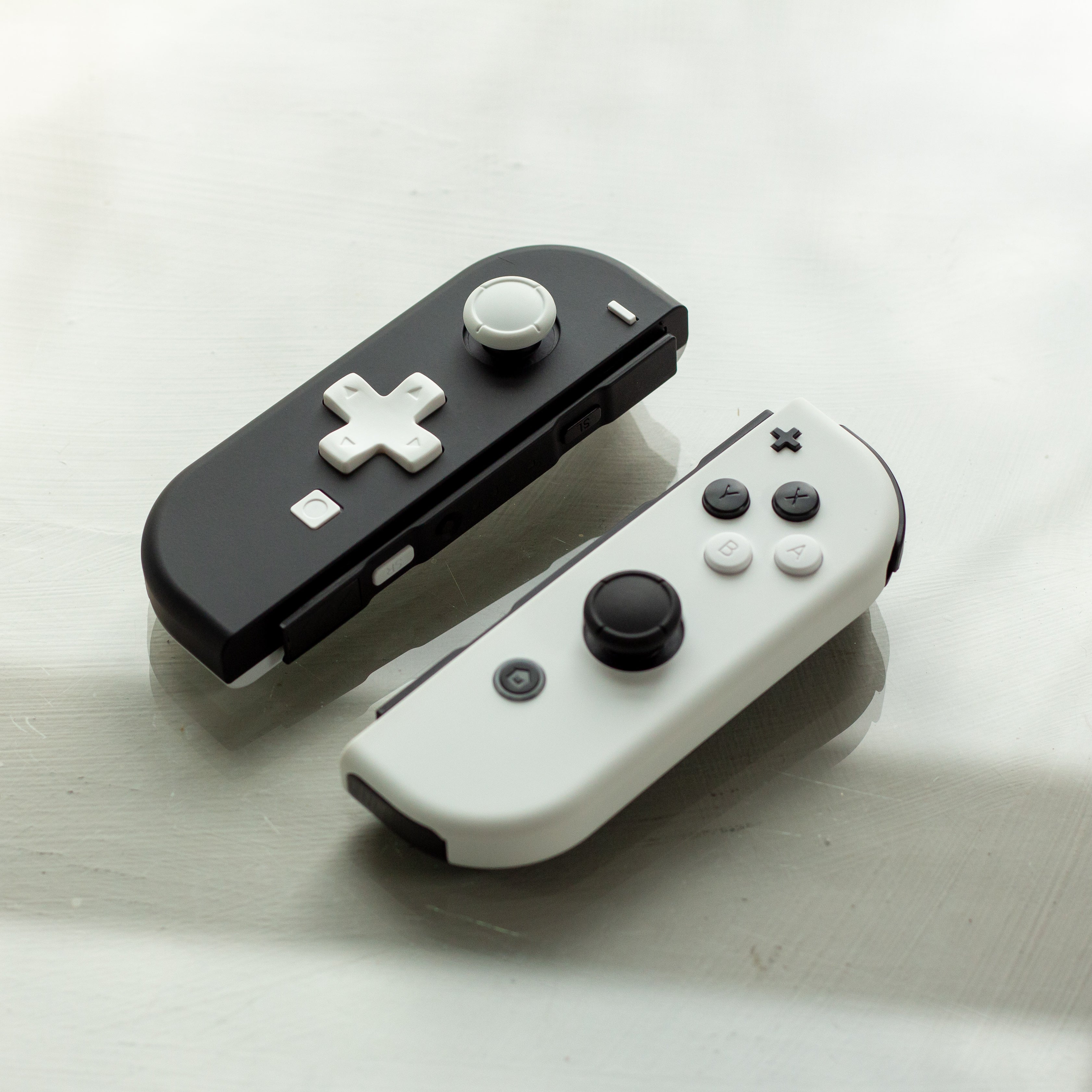 Black and White “Oreo Cookie” Joy-Cons Nintendo Switch Gaming