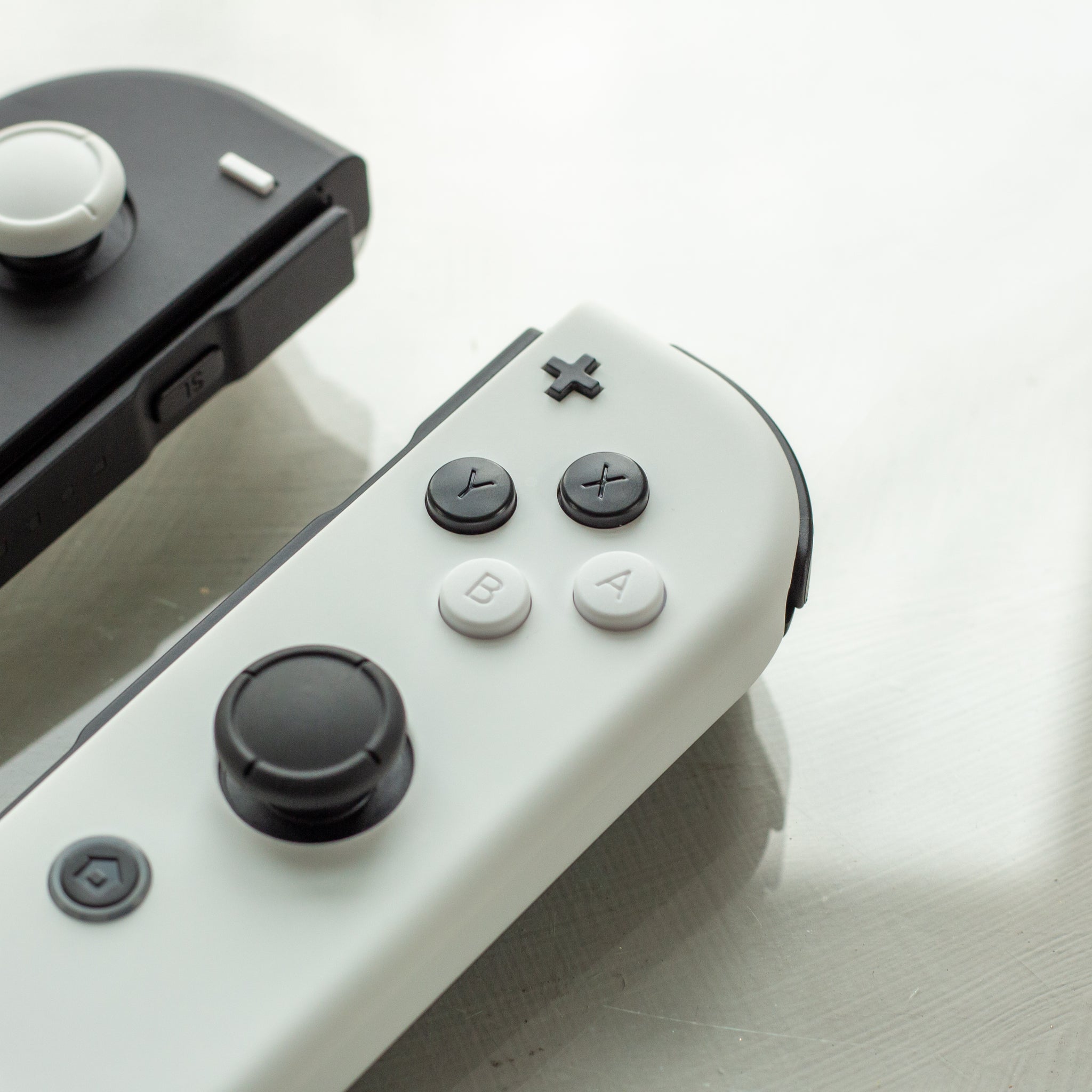 Black and White “Oreo Cookie” Joy-Cons Nintendo Switch Gaming