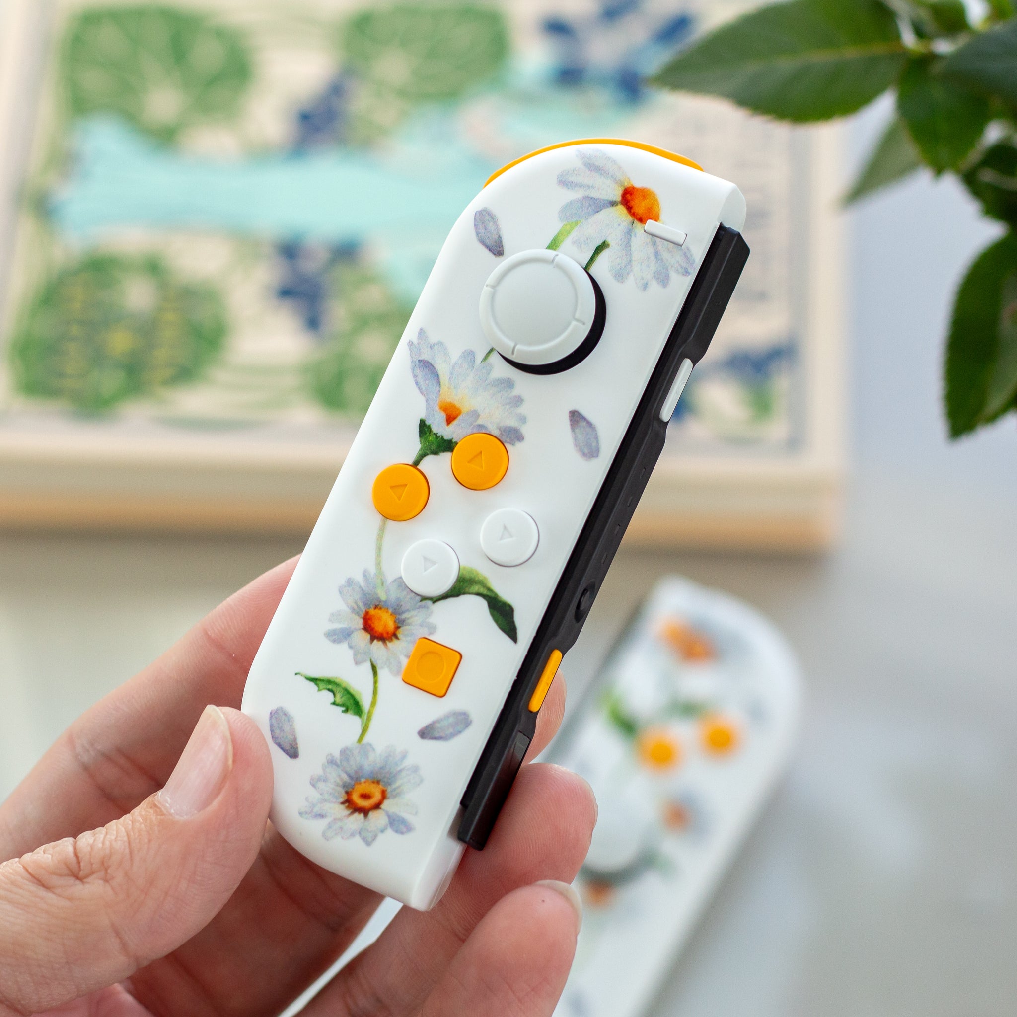 Floral Joy-Cons with Beautiful Daisies and Yellow Buttons Nintendo