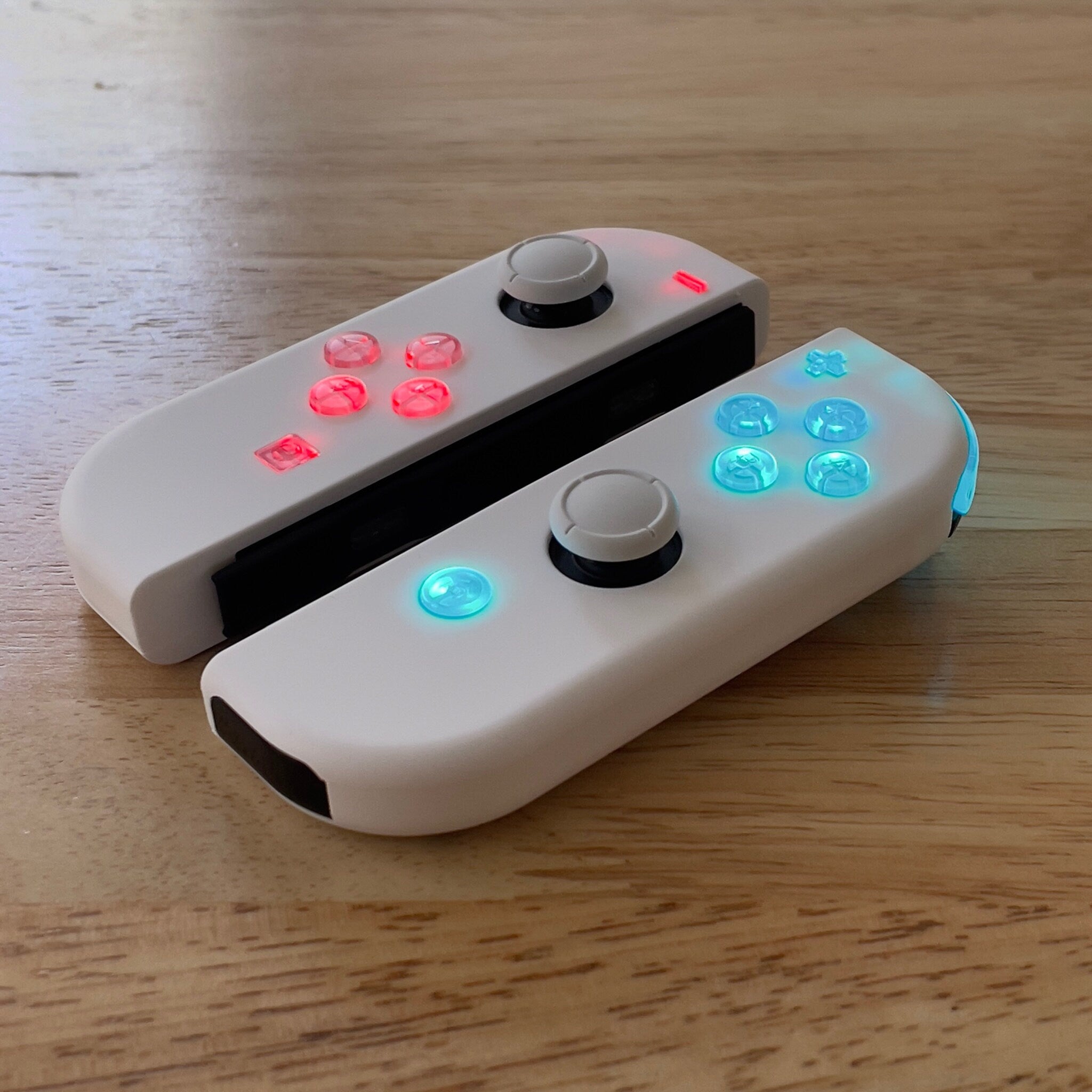 JOY-CON (L)/(R)ホワイトカスタム Custom Joy-Con LED MOD - White on White with Backlit Clear