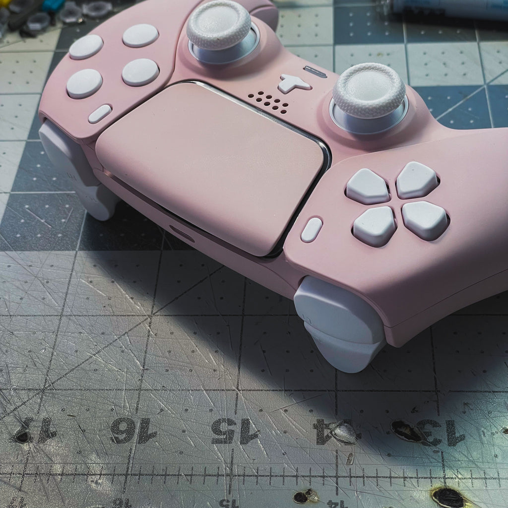 Sakura Pink PS5 Custom Controller White Buttons DualSense sakura-pink-ps5-custom-controller-white-buttons-dualsense