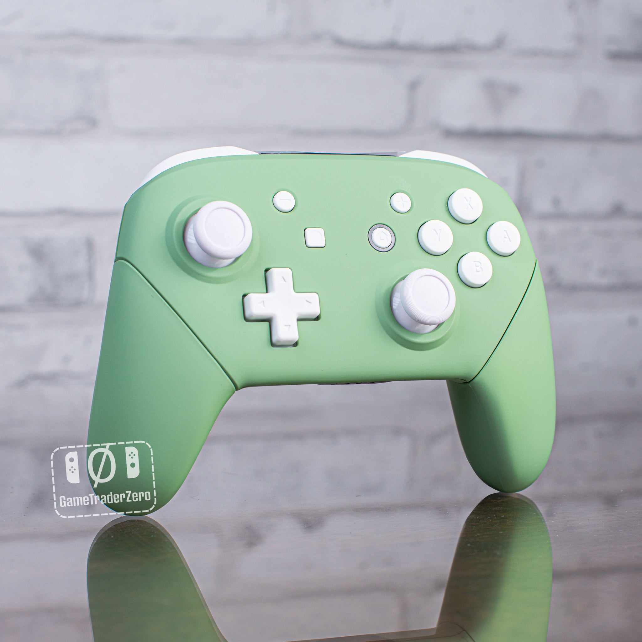 Nintendo Switch Pro-Controller Matcha Green Mod with White Buttons